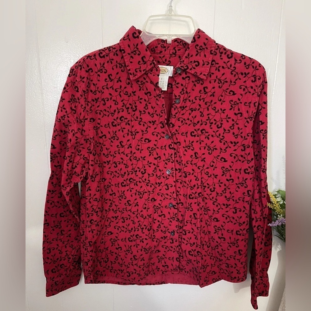 Vintage Red and Black Patterned Button-Up Shirt